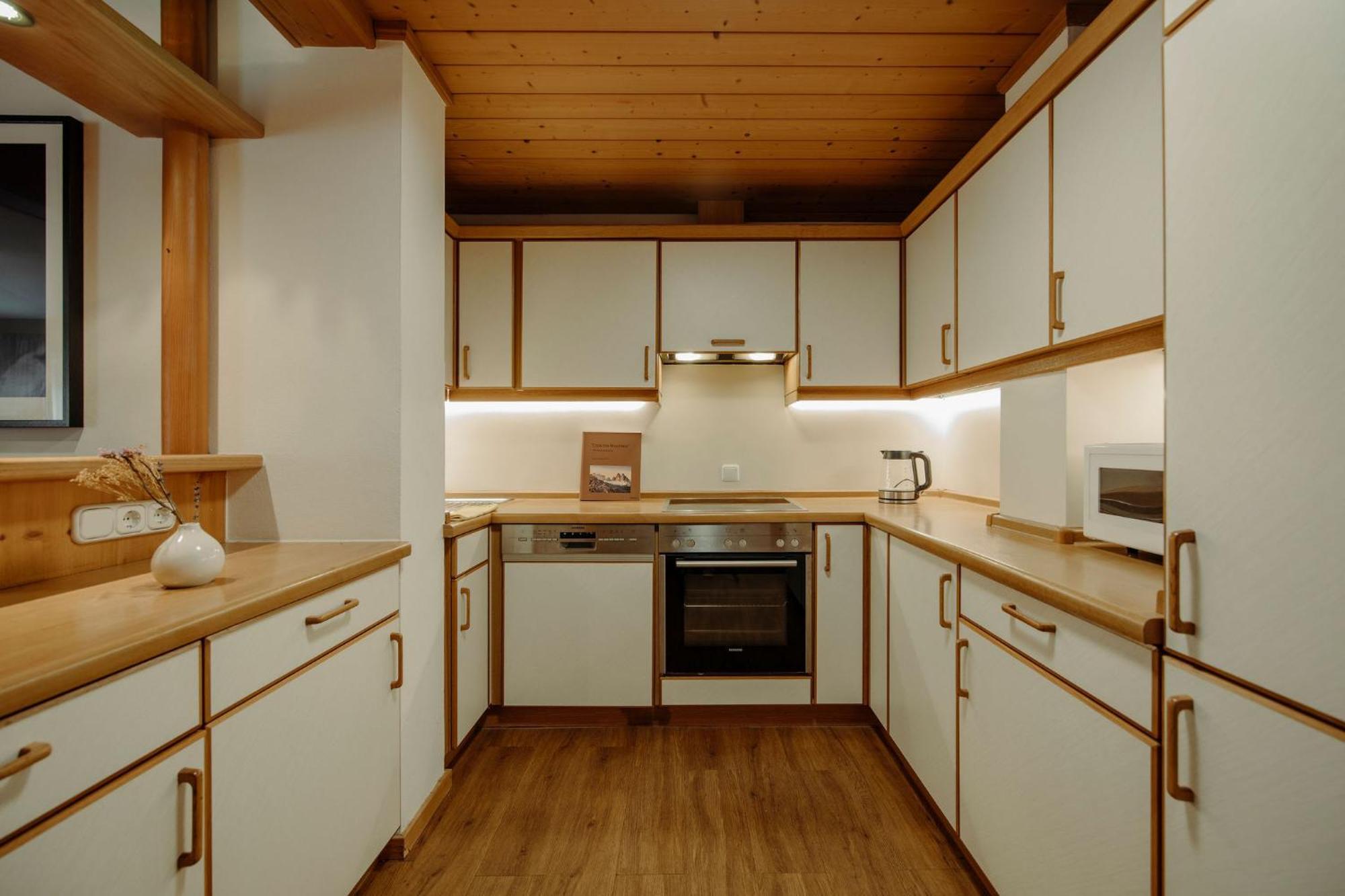 Theresi Appartements Saalbach-Hinterglemm Room photo
