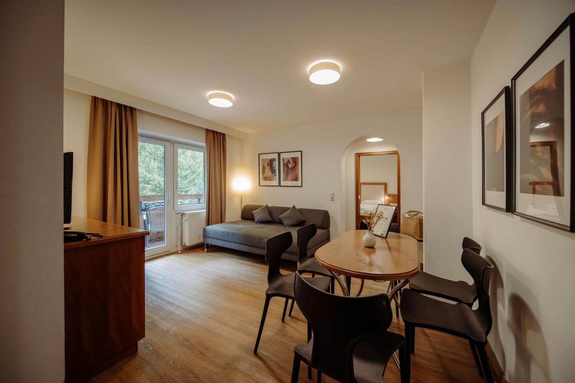 Theresi Appartements Saalbach-Hinterglemm Room photo